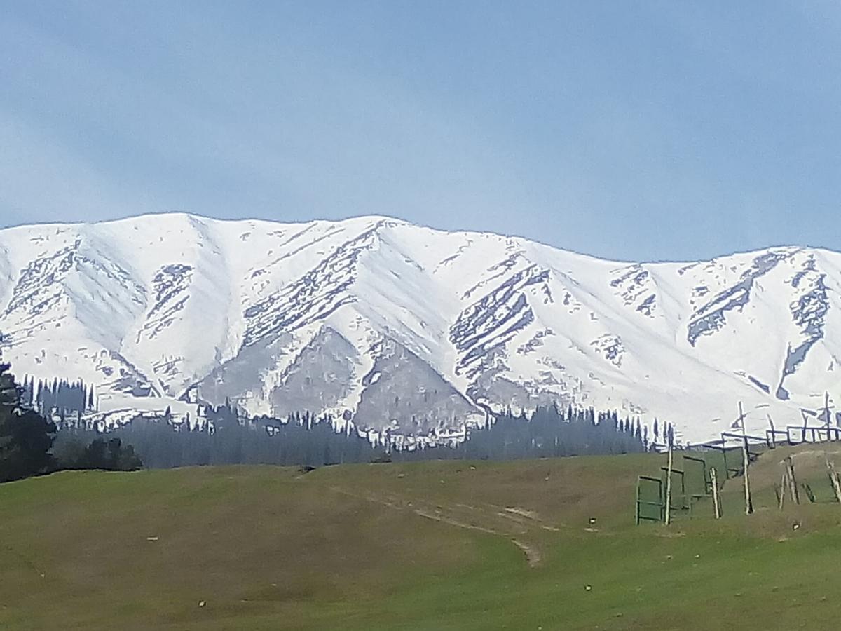 New Balmoral Castle Hotel Durgjan Bagian luar foto